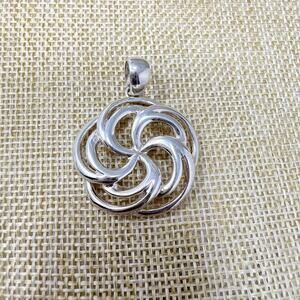 Milor 925 Sterling Silver Italy Swirl Flower Signed Pendant 6.45 grams